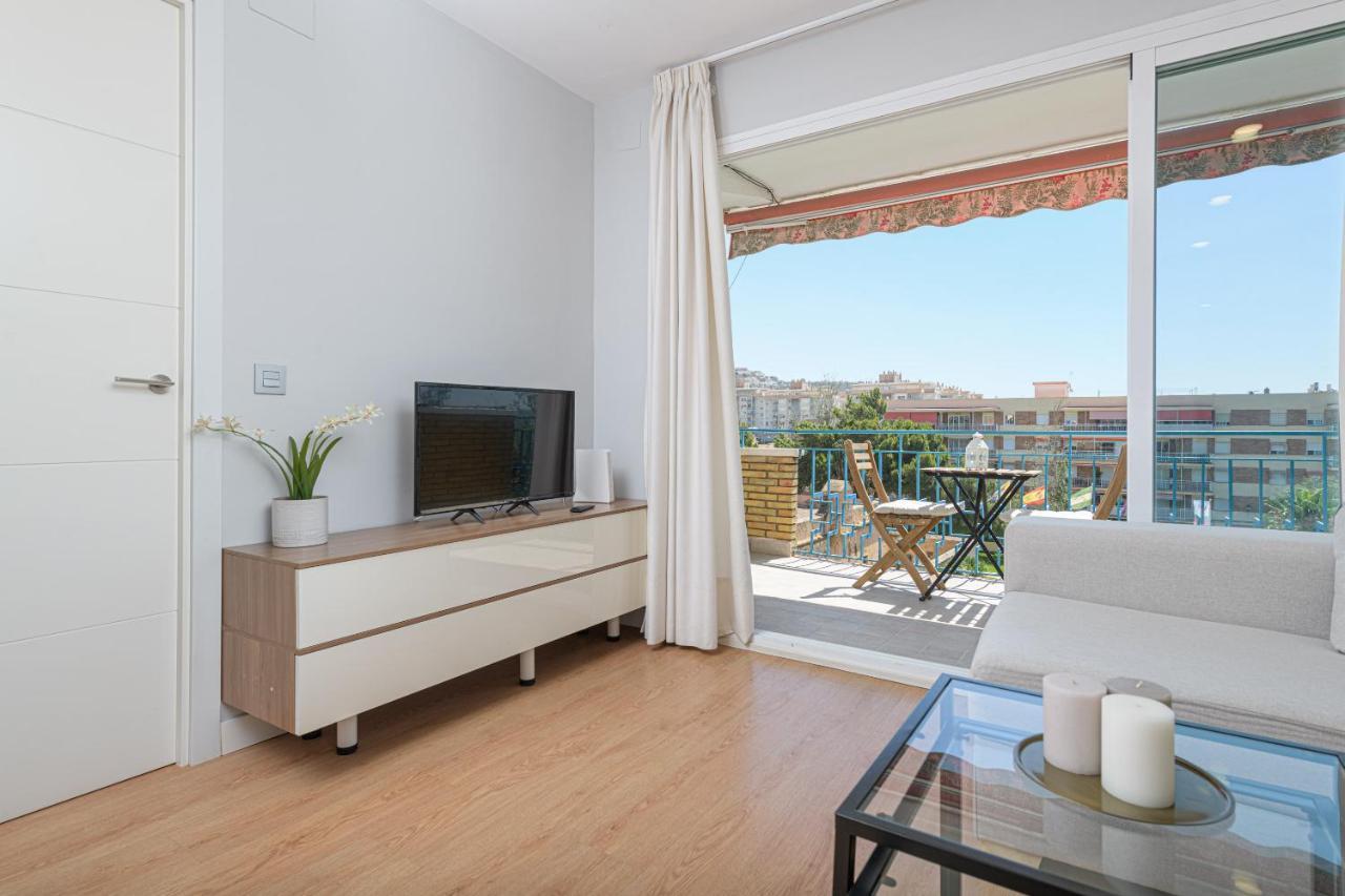 Wintowinrentals Vista Al Mar En Pleno Centro Rincon de la Victoria Ngoại thất bức ảnh