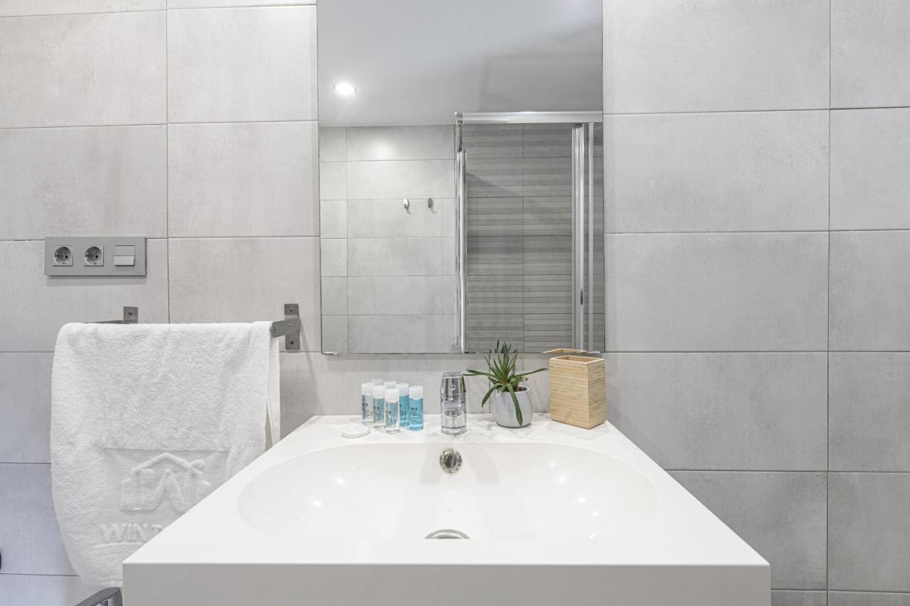Wintowinrentals Vista Al Mar En Pleno Centro Rincon de la Victoria Ngoại thất bức ảnh