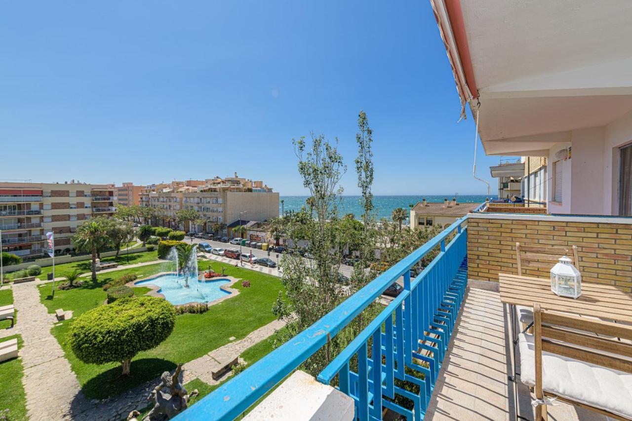 Wintowinrentals Vista Al Mar En Pleno Centro Rincon de la Victoria Ngoại thất bức ảnh
